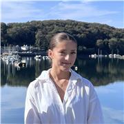 Tuteur pour l’aide aux devoirs et au soutien scolaire, je donne des cours d’anglais à des élèves de maternelle, primaire, collège